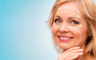 ¿Cómo se lleva a cabo un rejuvenecimiento facial?