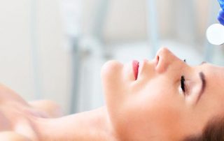 Pros y contras de un rejuvenecimiento facial