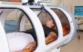 Beneficios de la cámara hiperbárica en pacientes con biopolímeros