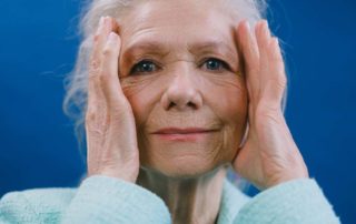Cuál es la edad adecuada para la operación de parpados caidos